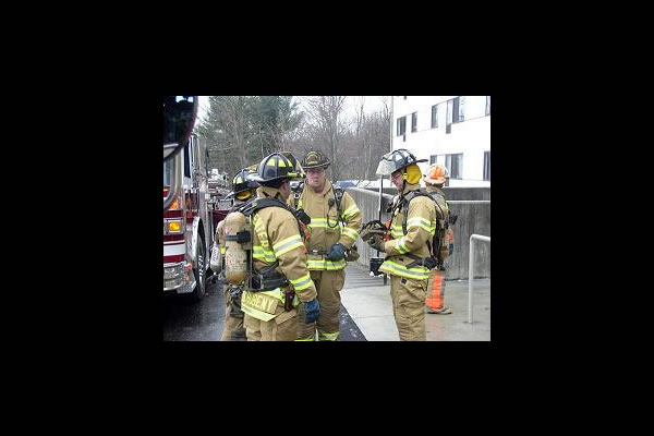 11-23-02  Response - Fire - 701 Hooper Rd